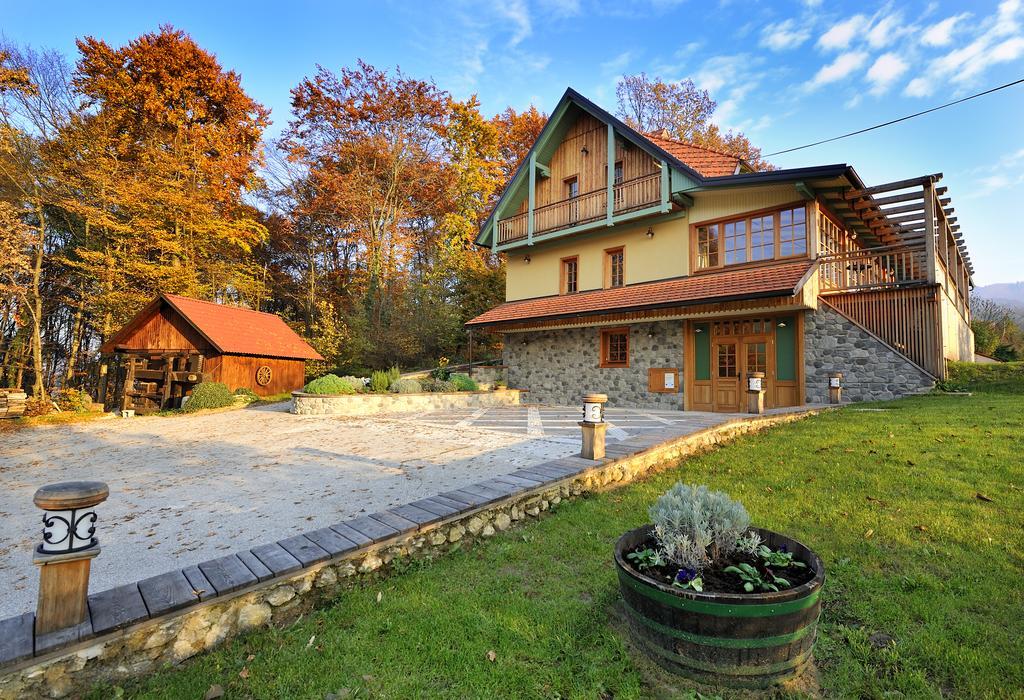 ברז'יס Villa Les With Hot Tub & Sauna מראה חיצוני תמונה