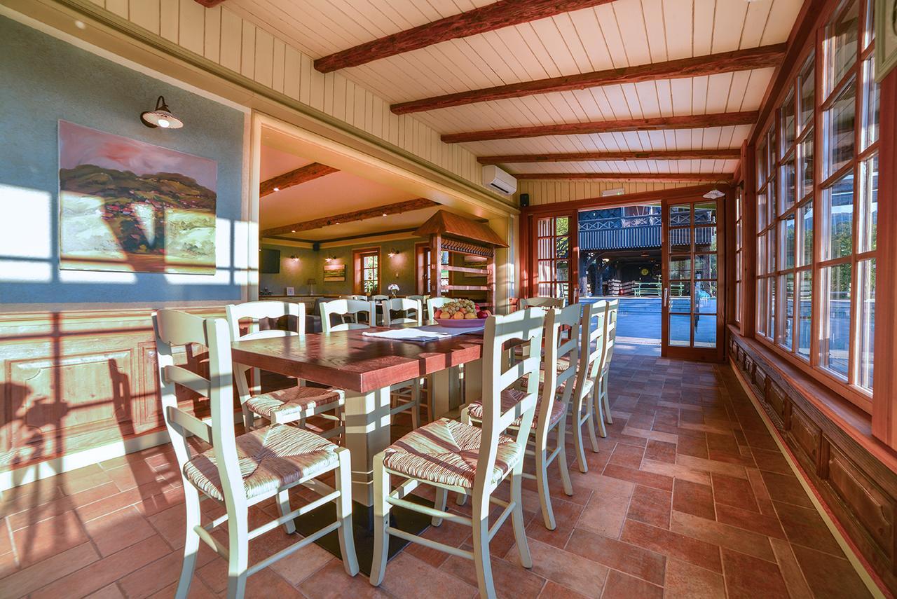 ברז'יס Villa Les With Hot Tub & Sauna מראה חיצוני תמונה