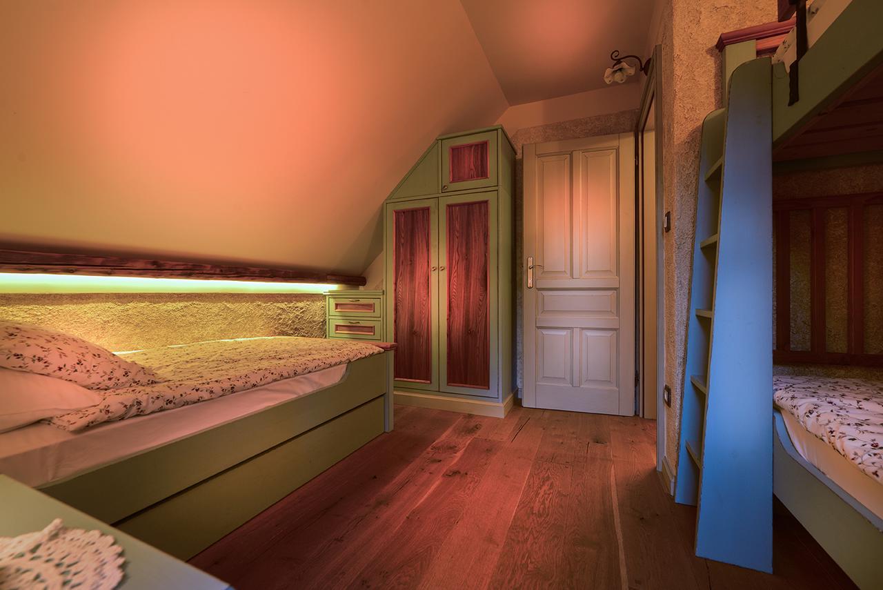 ברז'יס Villa Les With Hot Tub & Sauna מראה חיצוני תמונה
